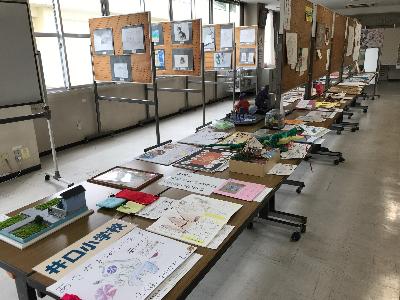 夏休みの作品展のもよう